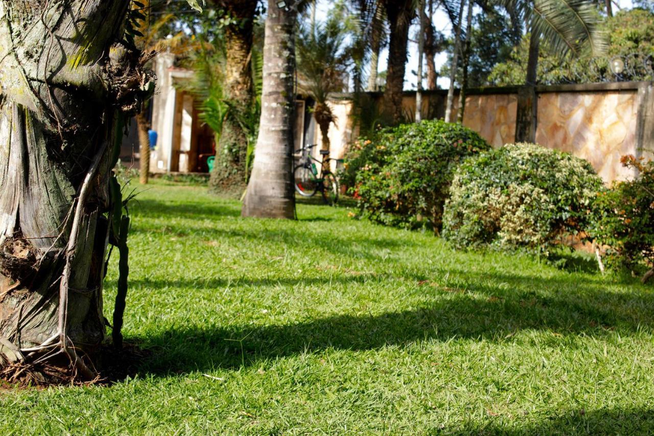Entebbe Palm Hotel Luaran gambar