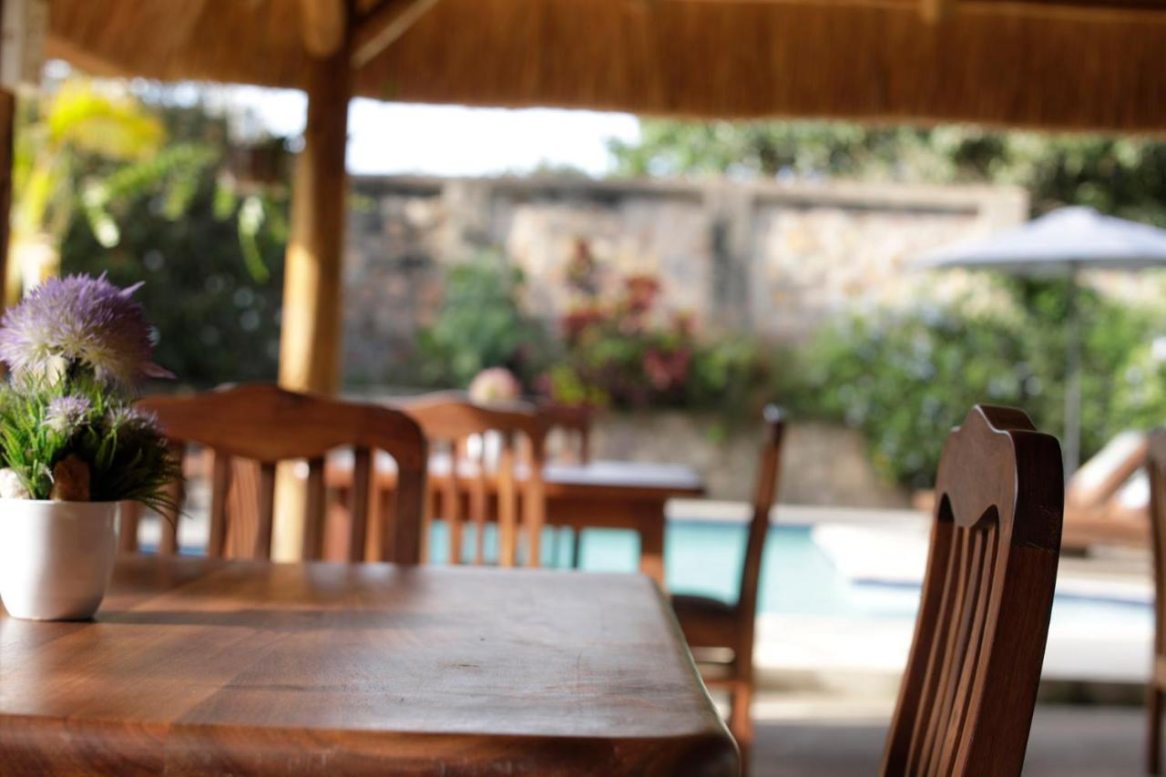 Entebbe Palm Hotel Luaran gambar