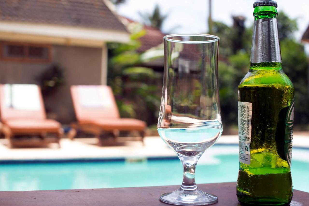 Entebbe Palm Hotel Luaran gambar