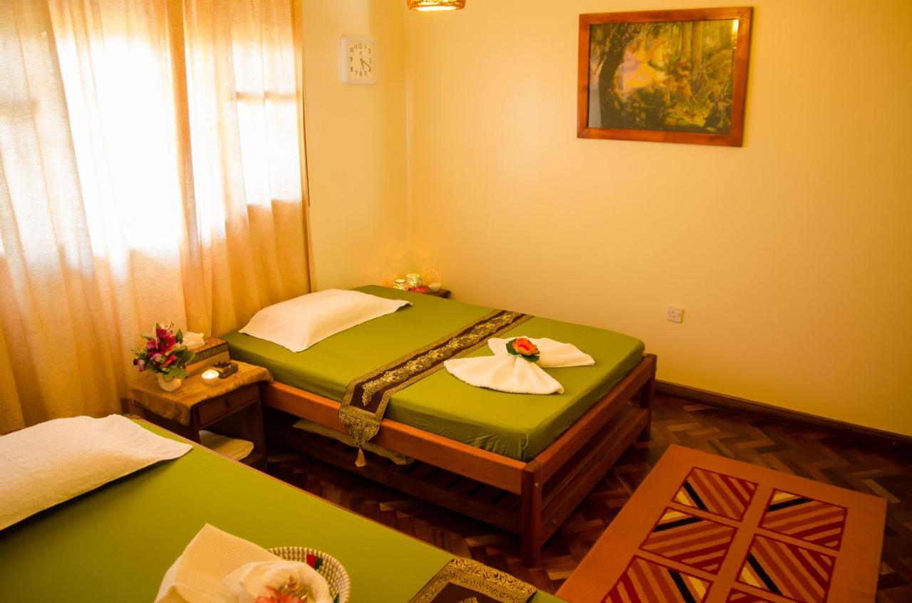 Entebbe Palm Hotel Luaran gambar