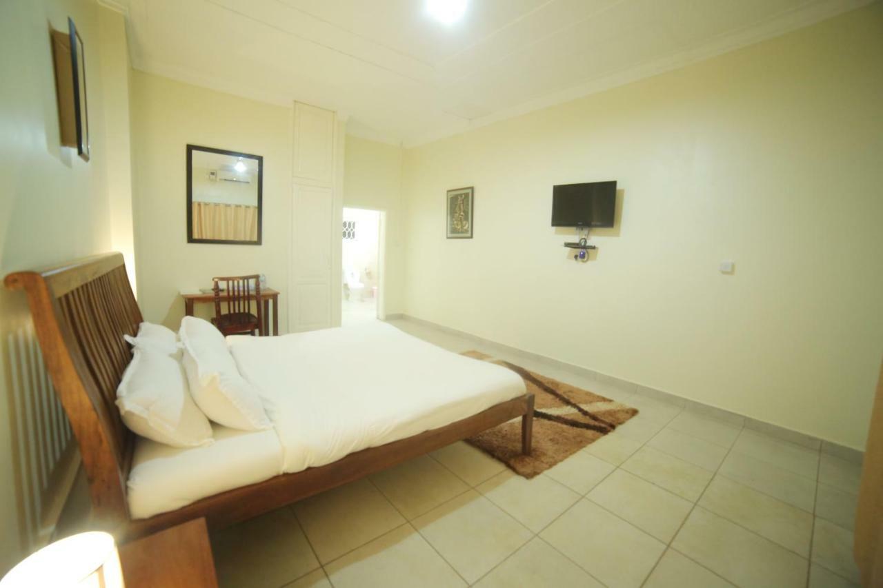 Entebbe Palm Hotel Luaran gambar